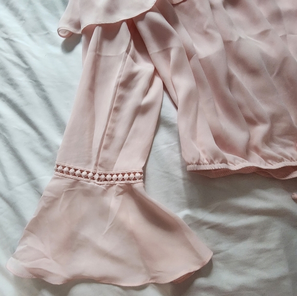 NWT Women's Light Pink Off-The-Shoulder Blouse - Picture 5 of 7